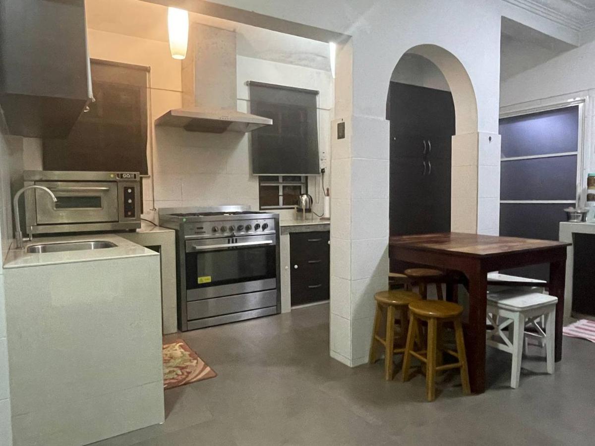 Homestay Laman Nuri, Kota Damansaraペタリンジャヤ エクステリア 写真